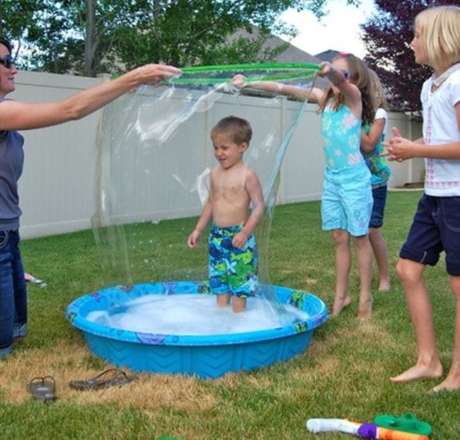 How to Put Together Amazing Bubble Activities