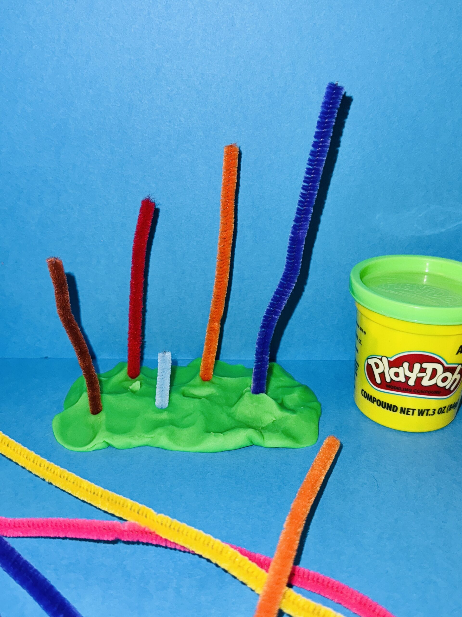 Play-Doh Pipe Cleaner Flowers