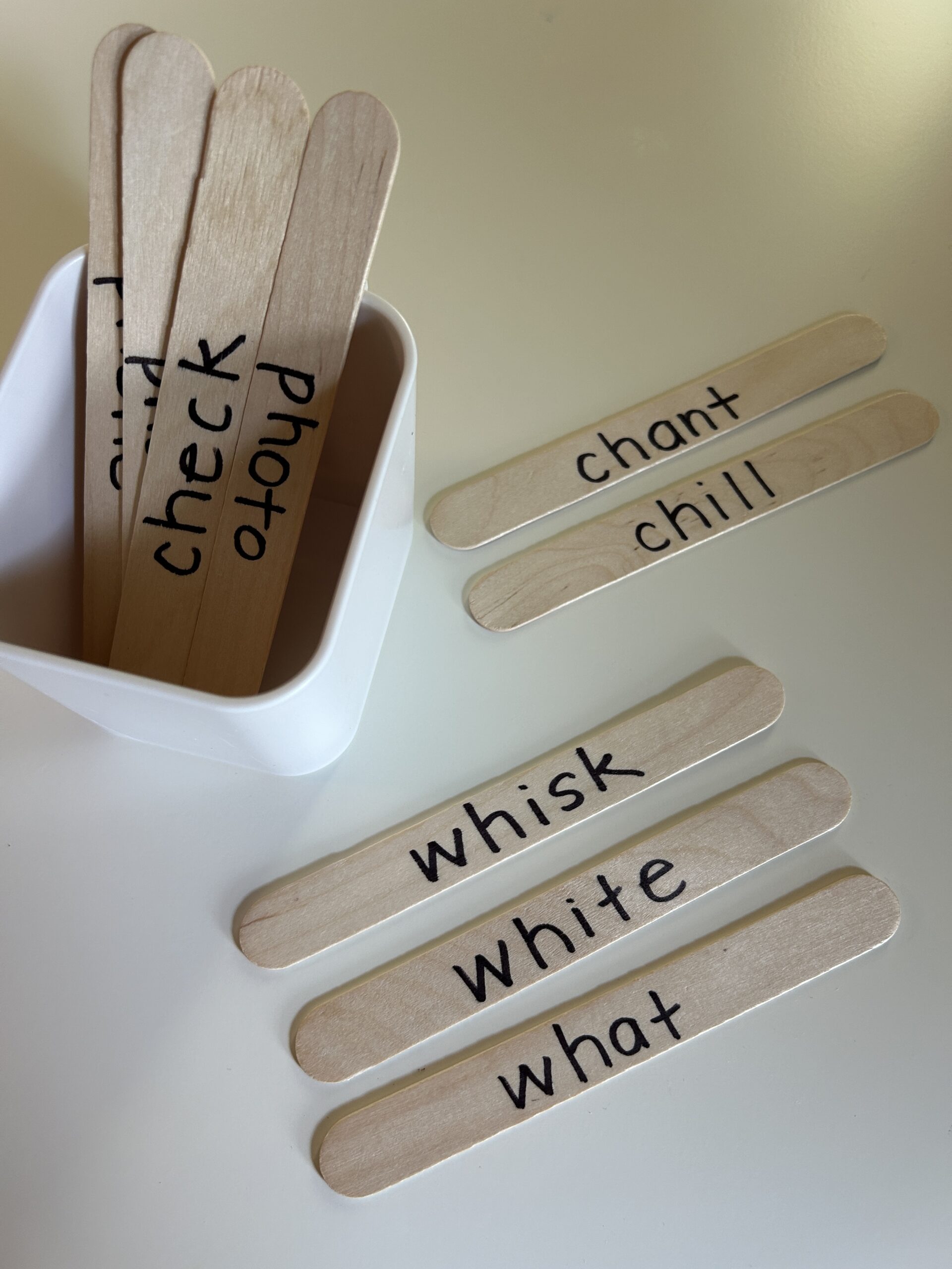 Sort digraphs with craft sticks- phonics activities