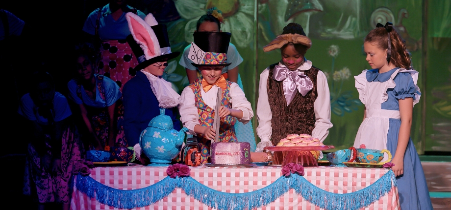 Alice in Wonderland cast