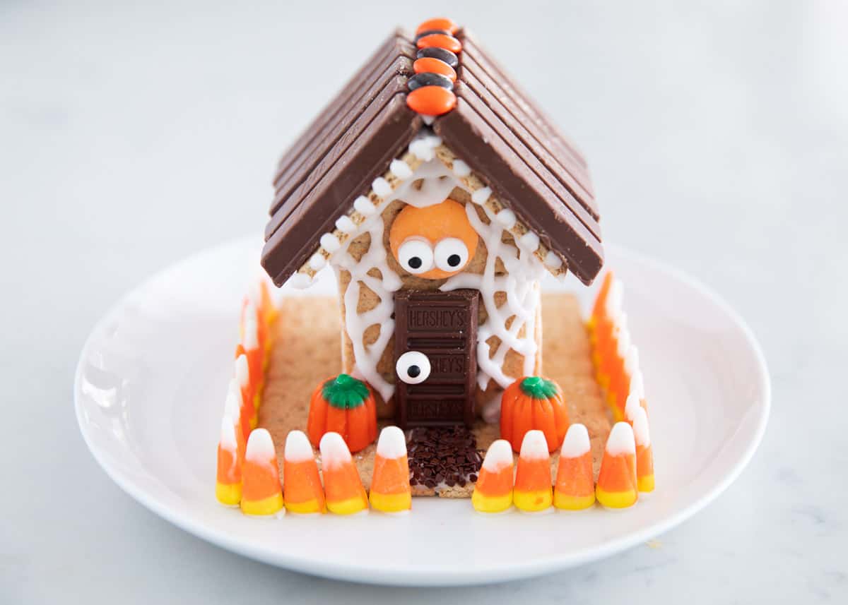 Build an Edible Haunted House- Halloween science experiments